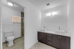 8246 SW 147th Ct, Miami, FL 33193 - Photo 15