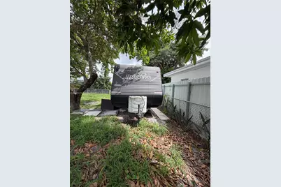 12841 Green Ave, Miami, FL 33167 - Photo 25