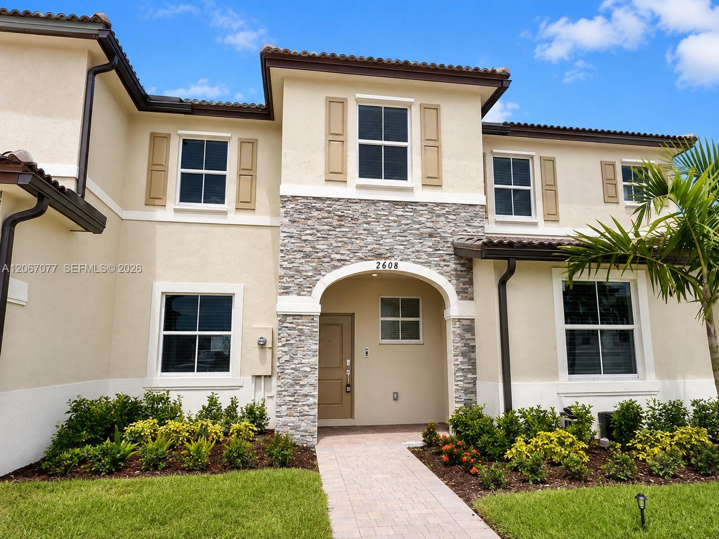 2608 SE 25 Rd - 2608 SE 25 Rd, Homestead, FL 33035 Luxury Property | Jose Angel Pina