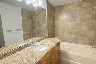 11102 NW 83rd St, Doral, FL 33178 - Photo 9