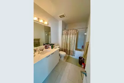133 NE 2nd Ave #1102, Miami, FL 33132 - Photo 9