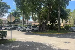 8826 W Flagler St, Miami, FL 33174 - Photo 5