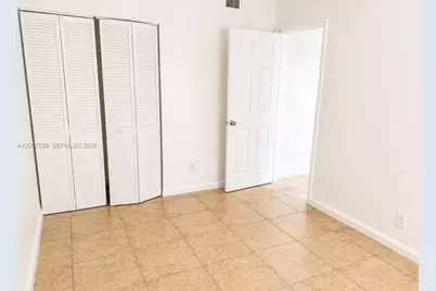 272 SW 3rd St #A-D, Deerfield Beach, FL 33441 - Photo 9