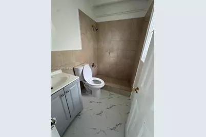136 SW 3rd Ct #136, Homestead, FL 33030 - Photo 3