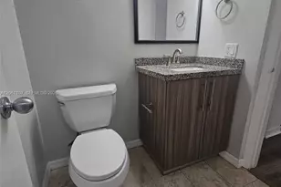 7470 Miami Lakes Dr, Miami Lakes, FL 33014 - Photo 21