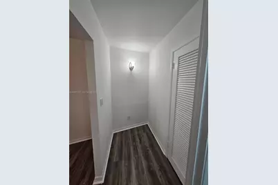 7470 Miami Lakes Dr #B208, Miami Lakes, FL 33014 - Photo 11