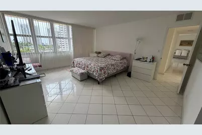 1825 S Ocean Dr #509, Hallandale Beach, FL 33009 - Photo 7