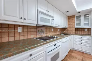 3180 S Ocean Dr, Hallandale Beach, FL 33009 - Photo 9