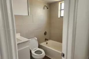 8075 NW 7th St, Miami, FL 33126 - Photo 19