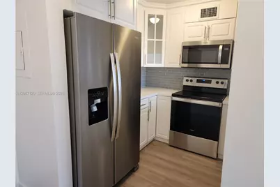 8075 NW 7th St #420, Miami, FL 33126 - Photo 1