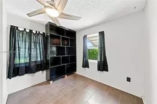 5525 SW 112th Ave, Miami, FL 33165 - Photo 11