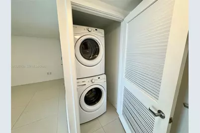 400 Sunny Isles Blvd #1221, Sunny Isles Beach, FL 33160 - Photo 35