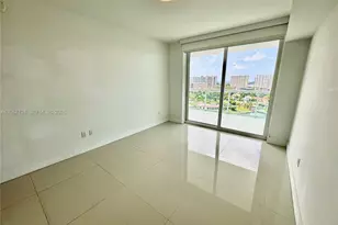 400 Sunny Isles Blvd, Sunny Isles Beach, FL 33160 - Photo 17