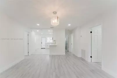 481 NE 51st St, Oakland Park, FL 33334 - Photo 27