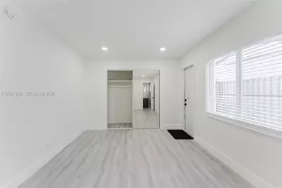 481 NE 51st St, Oakland Park, FL 33334 - Photo 15