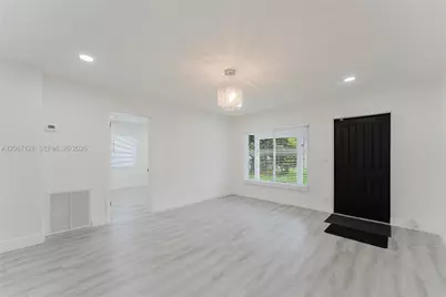 481 NE 51st St, Oakland Park, FL 33334 - Photo 5