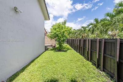 12851 NW 7th Ter, Miami, FL 33182 - Photo 33