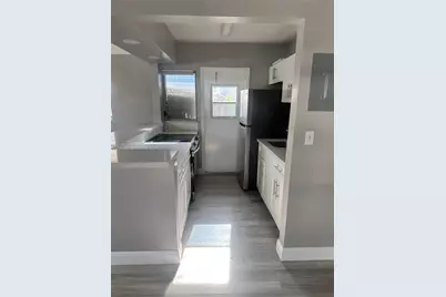 1925 NE 26th St #1, Wilton Manors, FL 33305 - Photo 3