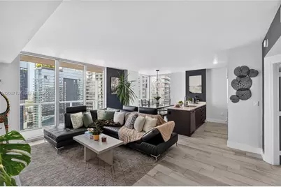 55 SE 6th St #3802, Miami, FL 33131 - Photo 3