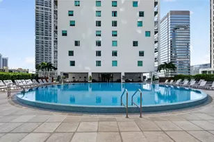 55 SE 6th St, Miami, FL 33131 - Photo 35