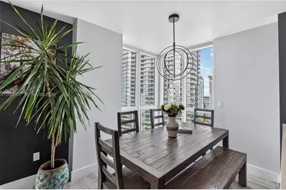 55 SE 6th St #3802, Miami, FL 33131 - Photo 7