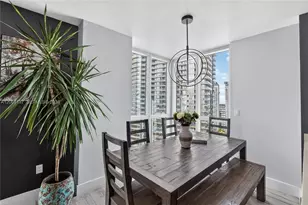 55 SE 6th St, Miami, FL 33131 - Photo 7