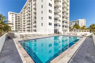 401 Ocean Dr, Miami Beach, FL 33139 - Photo 19
