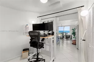 401 Ocean Dr, Miami Beach, FL 33139 - Photo 17
