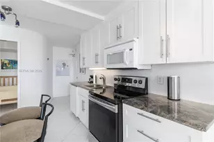 401 Ocean Dr, Miami Beach, FL 33139 - Photo 5