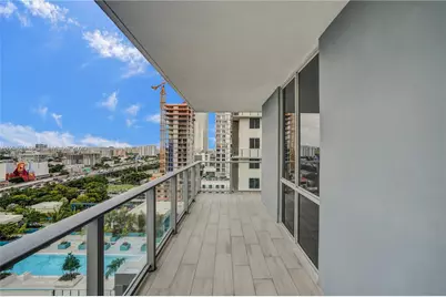 1010 SW 2nd Ave #1708, Miami, FL 33130 - Photo 7