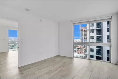 1010 SW 2nd Ave #1708, Miami, FL 33130 - Photo 9