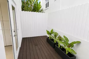 1220 Euclid Ave, Miami Beach, FL 33139 - Photo 13