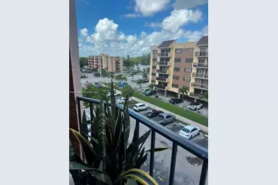 5201 NW 7th St #506, Miami, FL 33126 - Photo 3