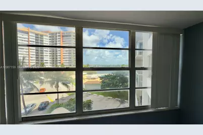 1351 NE Miami Gardens Dr #422E, Miami, FL 33179 - Photo 11