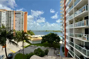 1351 NE Miami Gardens Dr, Miami, FL 33179 - Photo 19