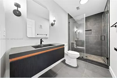 18751 NW 84th Pl #505-5, Hialeah, FL 33015 - Photo 21