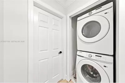18751 NW 84th Pl #505-5, Hialeah, FL 33015 - Photo 27
