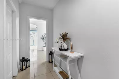 1430 SE 18th Ter, Homestead, FL 33035 - Photo 5