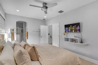 1430 SE 18th Ter, Homestead, FL 33035 - Photo 19