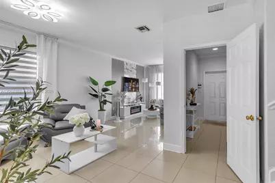 1430 SE 18th Ter, Homestead, FL 33035 - Photo 7