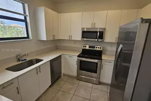 11910 SW 247th Ter, Homestead, FL 33032 - Photo 3