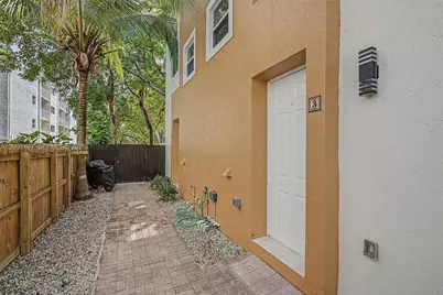 2945 Coconut Ave #3, Miami, FL 33133 - Photo 3