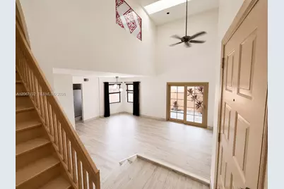 11263 SW 9th Ct, Pembroke Pines, FL 33025 - Photo 3