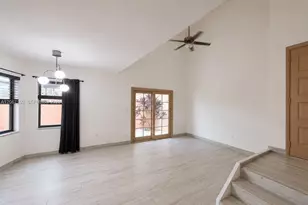 11263 SW 9th Ct, Pembroke Pines, FL 33025 - Photo 1