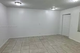 1746 N 3rd Ave N, Lake Worth, FL 33460 - Photo 5