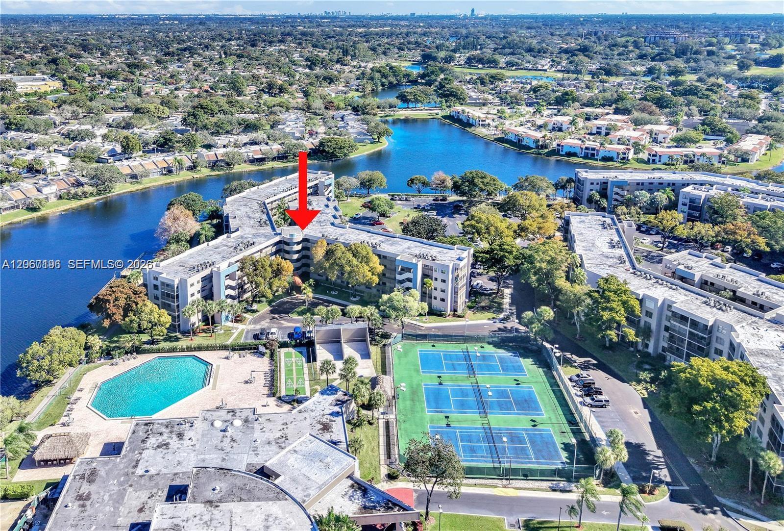 1101 Colony Point Cir #102 - 1101 Colony Point Cir #102, Pembroke Pines, FL 33026 Luxury Property | Jose Angel Pina