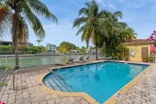 4812 Pine Tree Dr, Miami Beach, FL 33140 - Photo 11