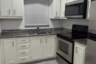 1746 N 3rd Ave N, Lake Worth, FL 33460 - Photo 1