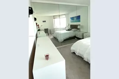 325 S Biscayne Blvd #4214, Miami, FL 33131 - Photo 9