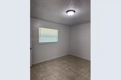 1746 N 3rd Ave N #10, Lake Worth, FL 33460 - Photo 7
